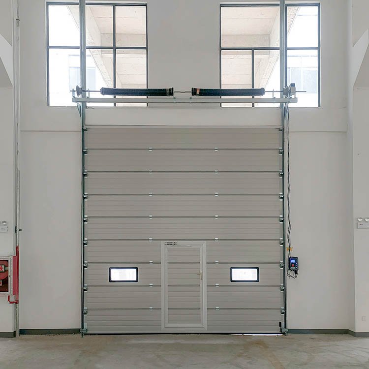 Commercial sectional doors 