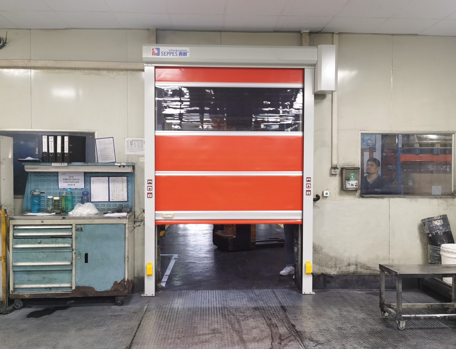 enhance-workshop-efficiency-with-dustproof-fast-roller-doors-seppes