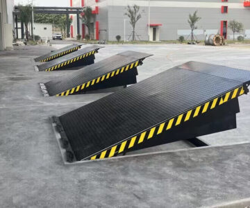 hydraulic dock levelers