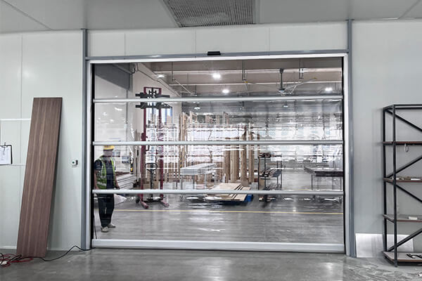 transparent high speed rolling door pic