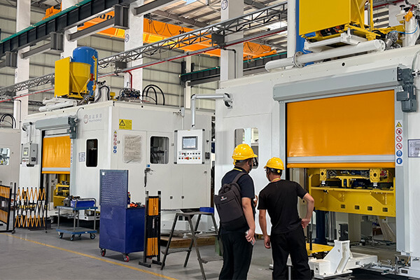 high-speed machine protection doors pic