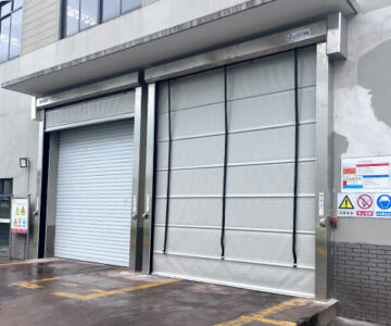 high speed folding door pic